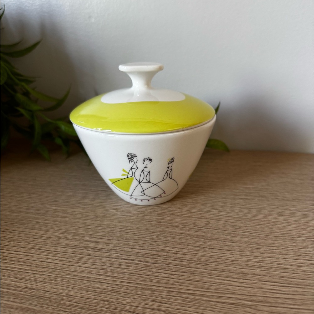 Sanderson by Portmeirion “Fifi” Lidded Sugar Bowl
